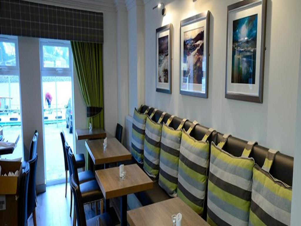 Anchor Hotel And Seabed Restaurant Tarbert  Exterior foto